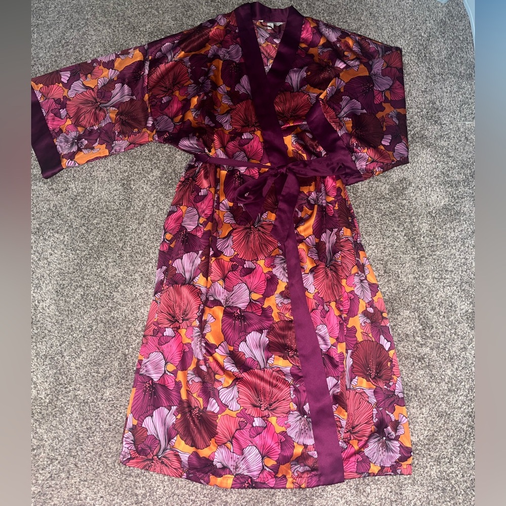 The Pioneer Woman Satin Robe XL